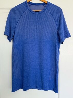 Lululemon Men Shirt Small